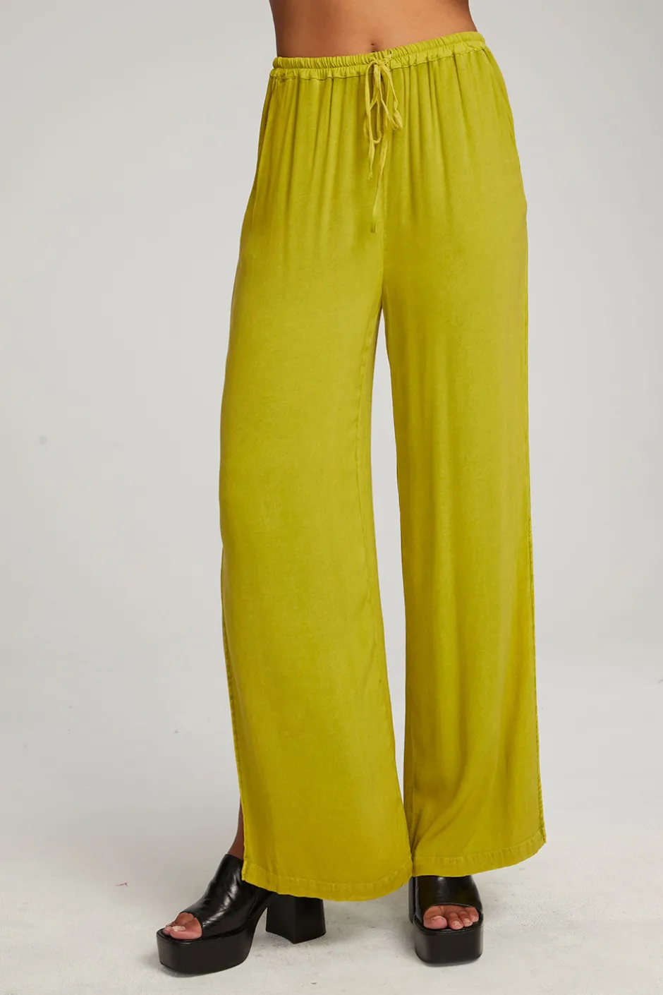 Women Chaser Brand Devine Citron Trousers