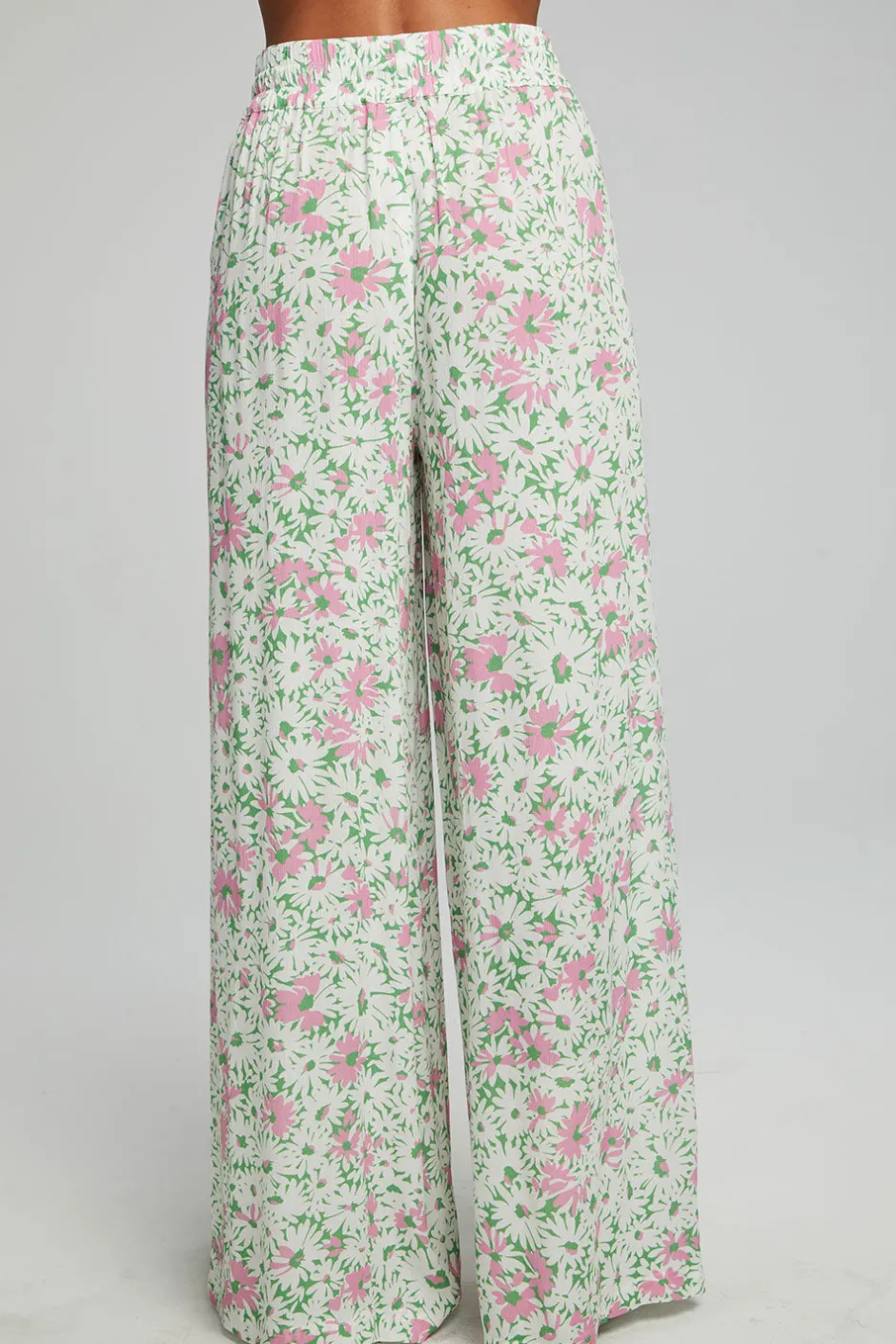 Women Chaser Brand Hudson Joggers - Grass Daisy Floral