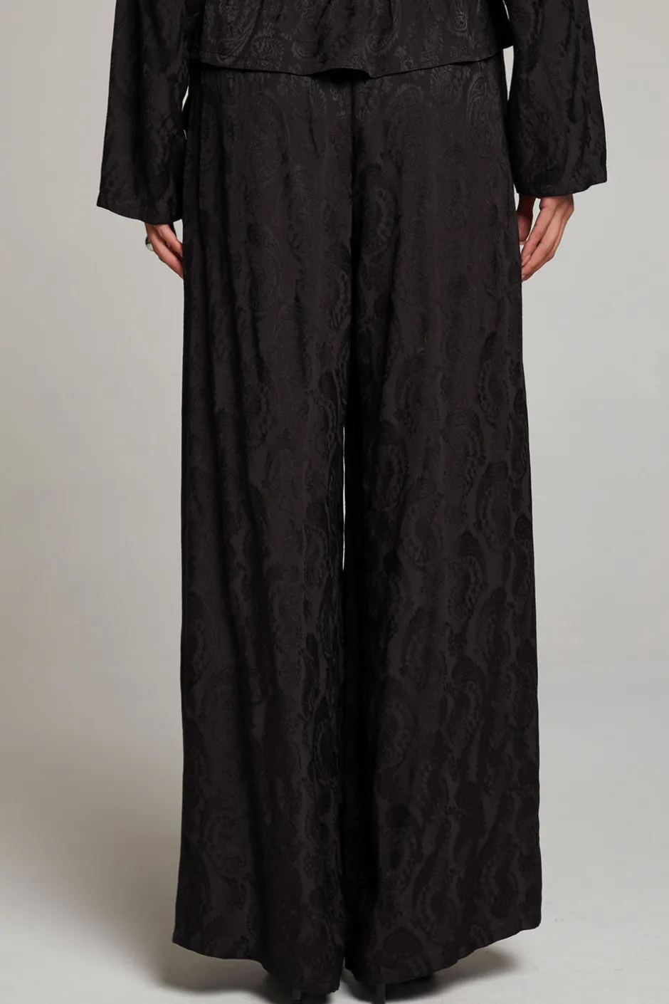 Women Chaser Brand Journey Licorice Pant