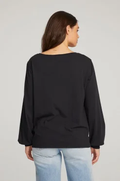 Women Chaser Brand Kara Black Long Sleeve