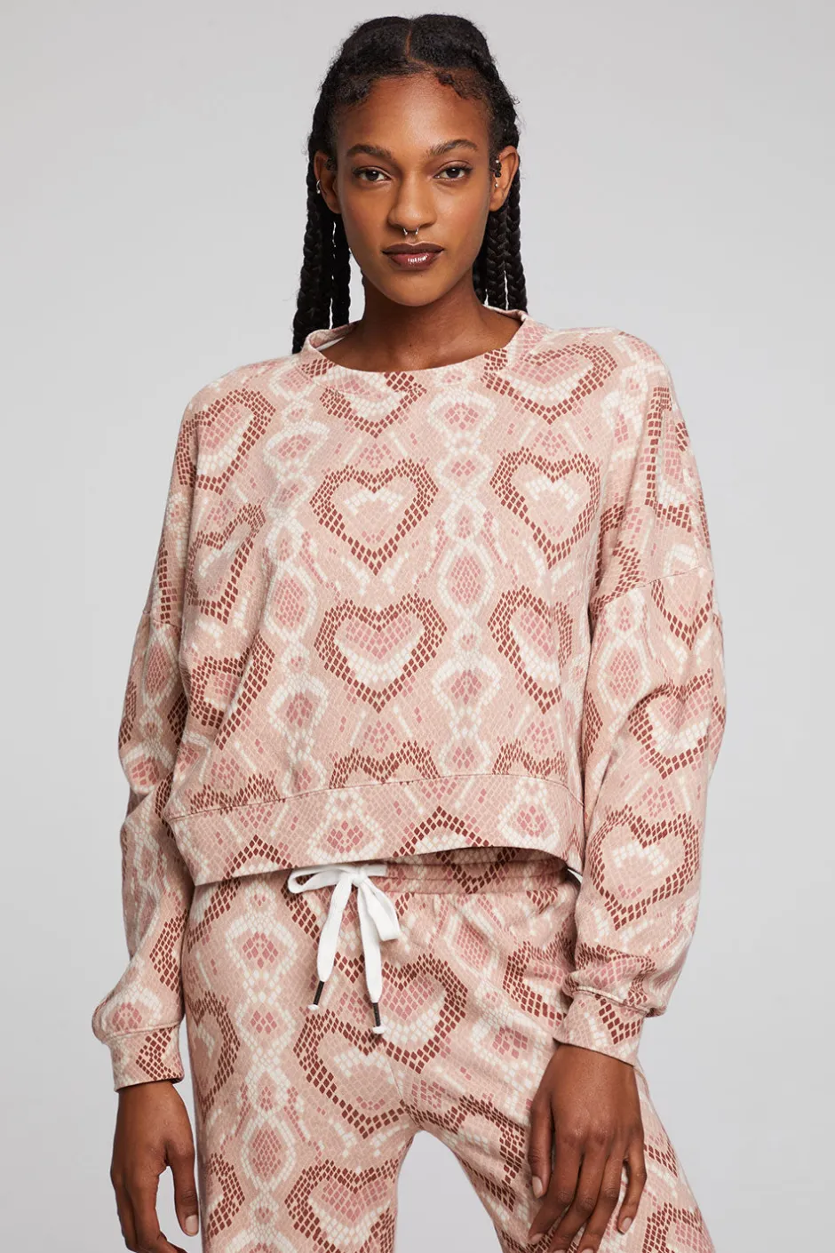 Women Chaser Brand Love Snake Pullover
