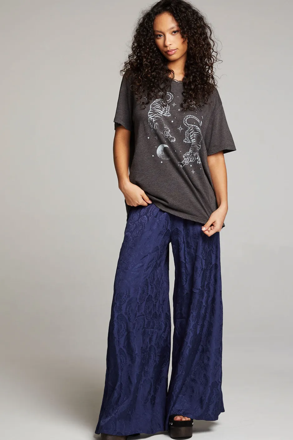 Women Chaser Brand Mystic Tiger Tee